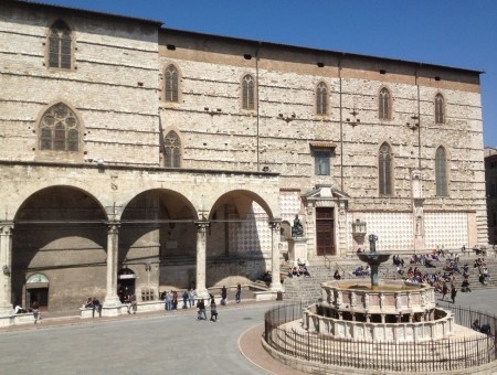 Perugia: nella cattedrale di San Lorenzo la Veglia di Pentecoste dedicata ai cristiani martiri presieduta dal cardinale Gualtiero Bassetti