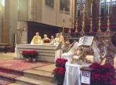 Perugia: celebrata in cattedrale dal cardinale Gualtiero Bassetti la solennità dellEpifania del Signore esprimendo gratitudine per due doni del cuore. Il porporato: «Guarda i Magi e fa della tua vita un cammino»