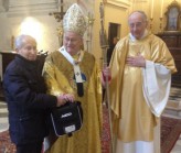 Perugia: Donato un defibrillatore alla cattedrale di San Lorenzo dallassociazione Cuor di Leone